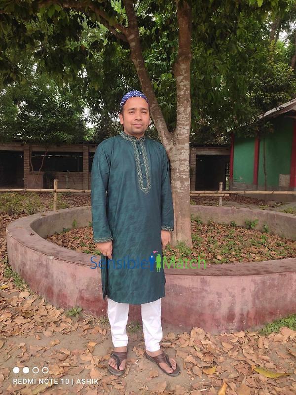 Pa765176 - 30 Years Old Groom From Natore, Bangladesh